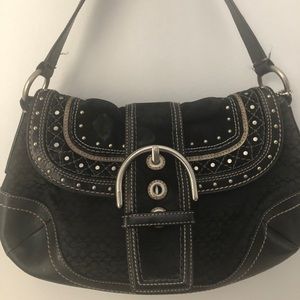 COACH HOBO SIGNATURE PURSE